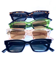 Load image into Gallery viewer, Retro Small Sunglasses For Women
